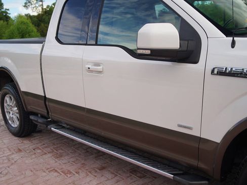 Used 2015 Ford F150 Lariat w/ Equipment Group 501A Mid AWD/4WD image 53