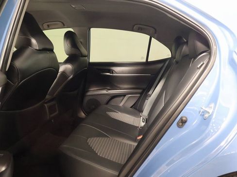 Used 2023 Toyota Camry SE FWD image 11