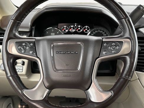 Used 2020 GMC Yukon Denali w/ Open Road Package image 18
