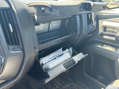 Used 2016 Chevrolet Silverado 1500 Custom w/ Custom Convenience Package AWD/4WD image 21