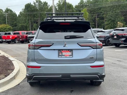New 2025 Mitsubishi Outlander AWD image 11