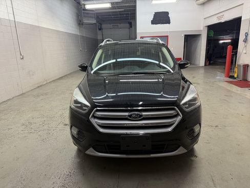 Used 2018 Ford Escape Titanium AWD/4WD image 2