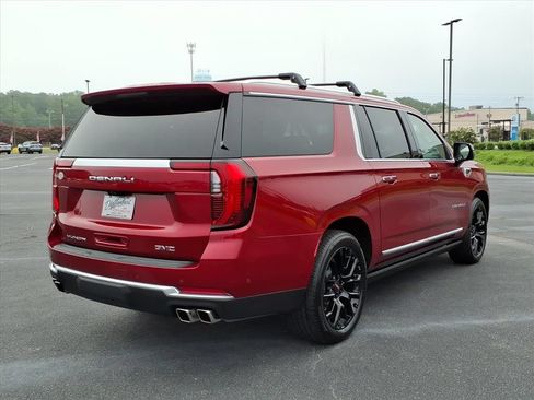 Used 2026 GMC Yukon XL Denali w/ Denali Reserve Package AWD/4WD image 18