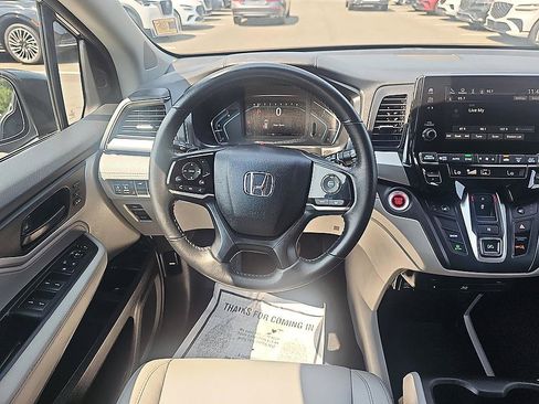 Used 2018 Honda Odyssey EX-L image 17