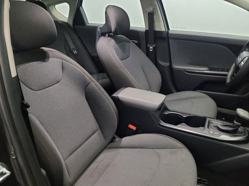 Used 2025 Kia K4 FWD image 21