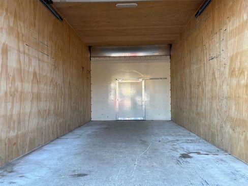 Used 2022 GMC Savana 3500 w/ Power Convenience Package image 4