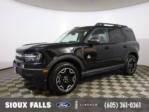 Certified 2025 Ford Bronco Sport Outer Banks w/ Outer Banks Tech Package+ AWD/4WD image 1
