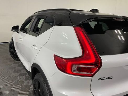 New 2026 Volvo XC40 B5 Ultra w/ Protection Package Premier image 36