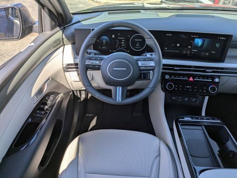 New 2026 Hyundai Tucson Limited image 16