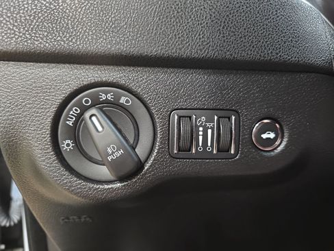 Used 2021 Dodge Charger R/T w/ Blacktop Package RWD image 23