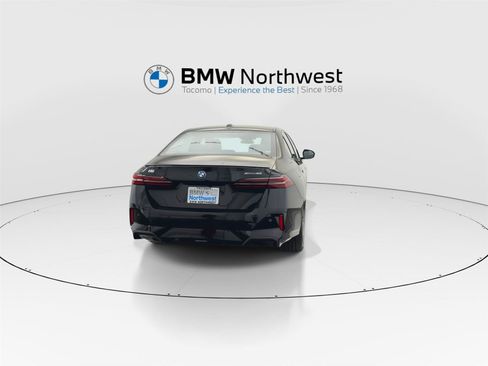 New 2027 BMW i5 xDrive40 AWD/4WD image 2