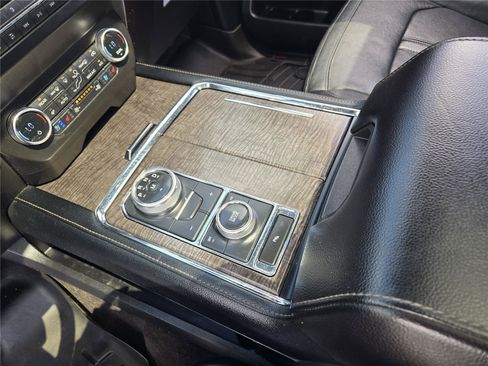 Used 2020 Ford Expedition Max Limited AWD/4WD image 18