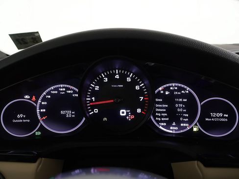 Used 2022 Porsche Cayenne Platinum Edition AWD/4WD image 42