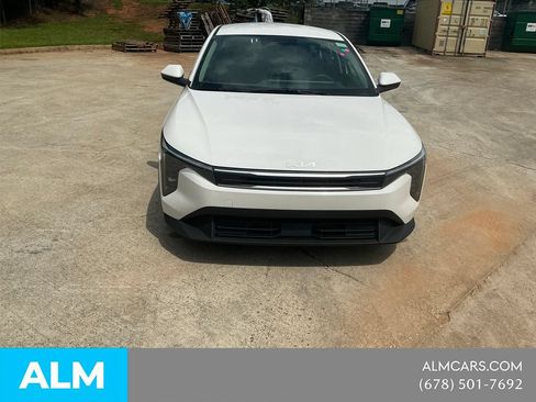 Used 2025 Kia K4 FWD image 2