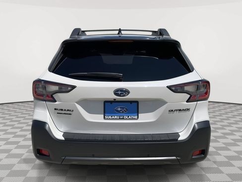 Used 2024 Subaru Outback Onyx Edition AWD/4WD image 14
