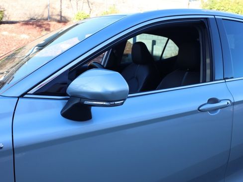 Used 2021 Toyota Camry XSE image 12