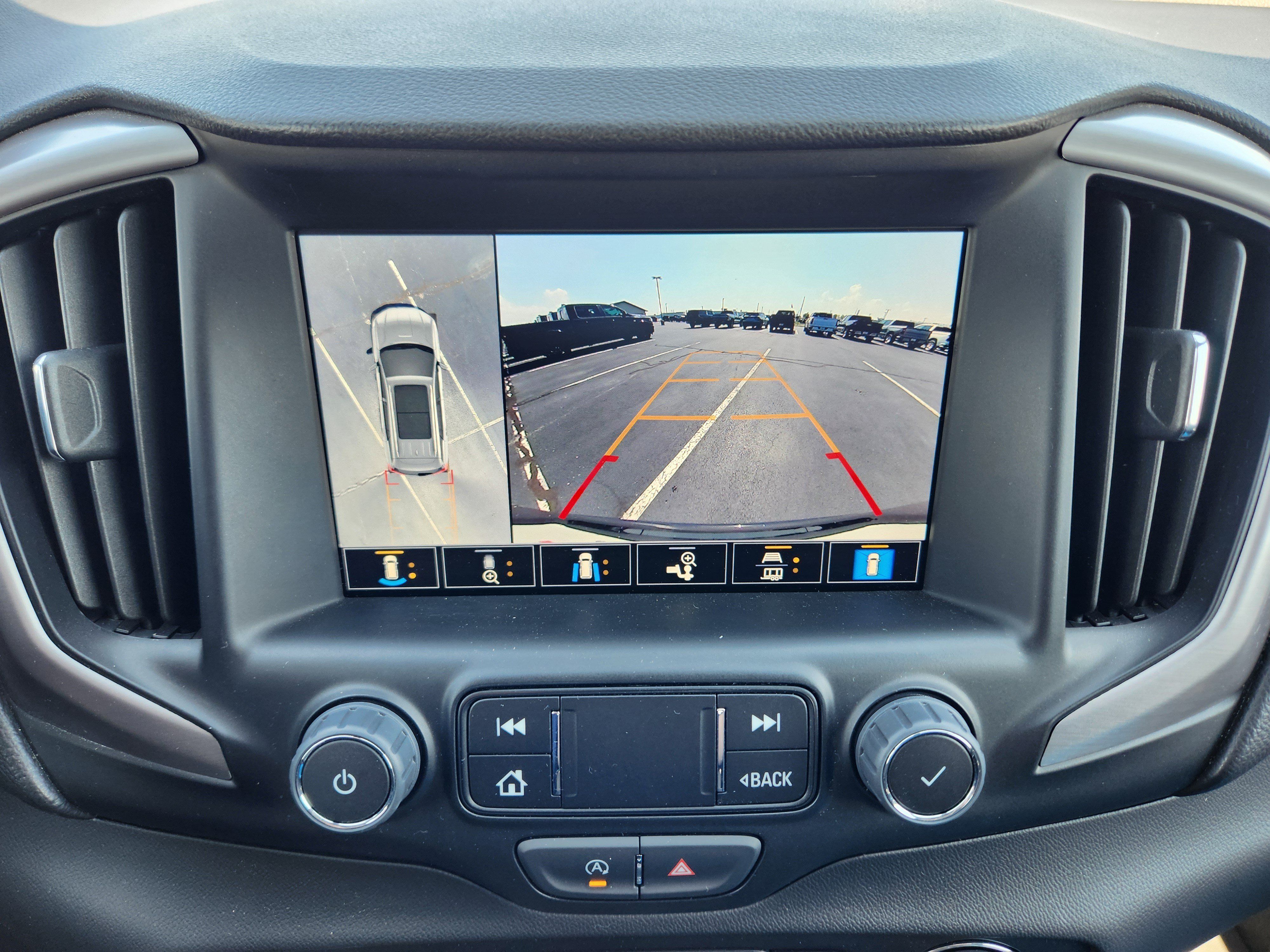 Used 2024 GMC Terrain AT4 w/ Infotainment Package II AWD/4WD image 19