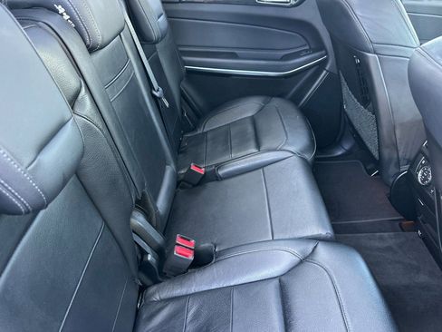 Used 2019 Mercedes-Benz GLS 550 4MATIC w/ Driver Assistance Package image 28