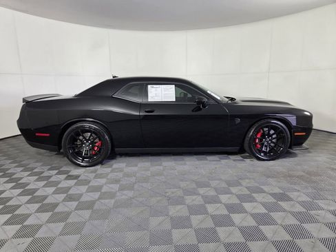 Used 2023 Dodge Challenger SRT Hellcat image 3