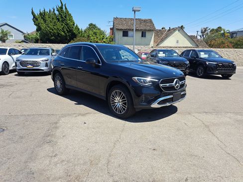 Used 2026 Mercedes-Benz GLC 300 image 3