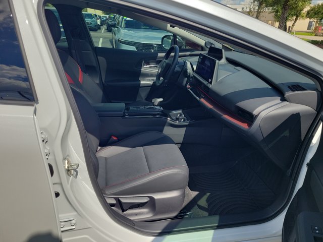 Used 2024 Toyota Prius Prime Premium w/ Advanced Technology Package FWD image 10