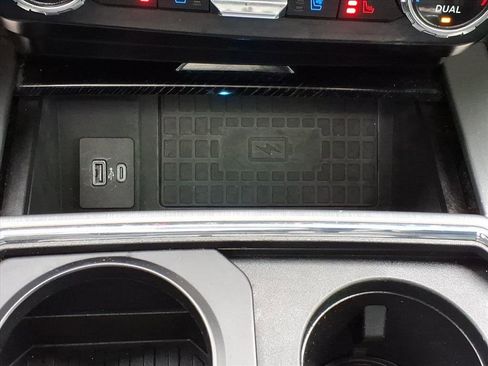 Used 2022 Ford F350 Platinum w/ Tremor Off-Road Package image 17