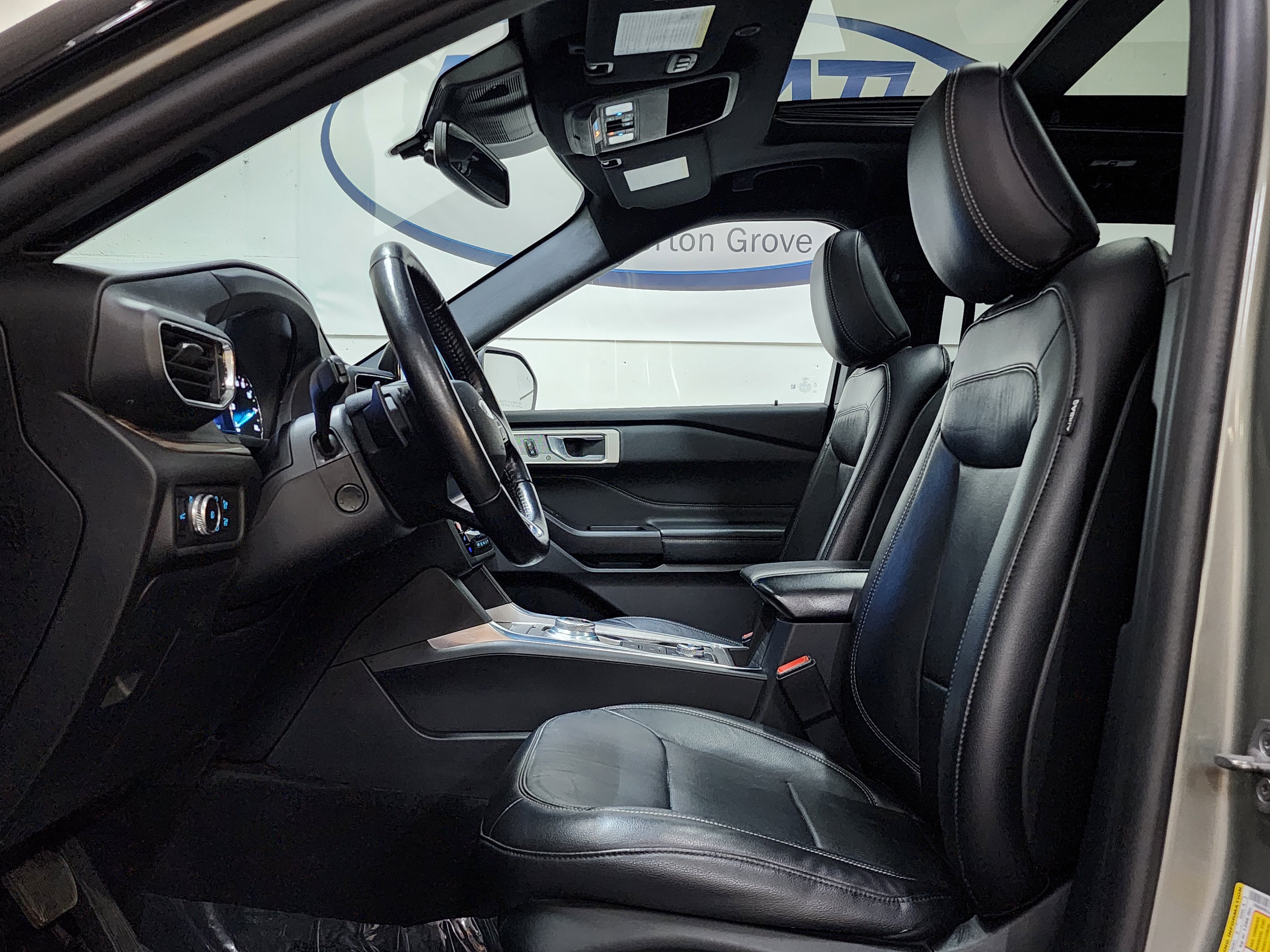 Used 2020 Ford Explorer Limited AWD/4WD image 15