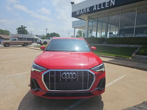 Used 2020 Audi Q3 2.0T Prestige AWD/4WD image 10
