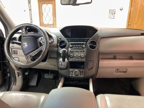 Used 2014 Honda Pilot Touring image 8