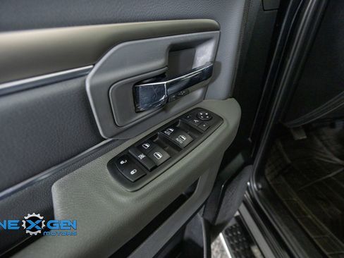 Used 2018 RAM 1500 Big Horn AWD/4WD image 12