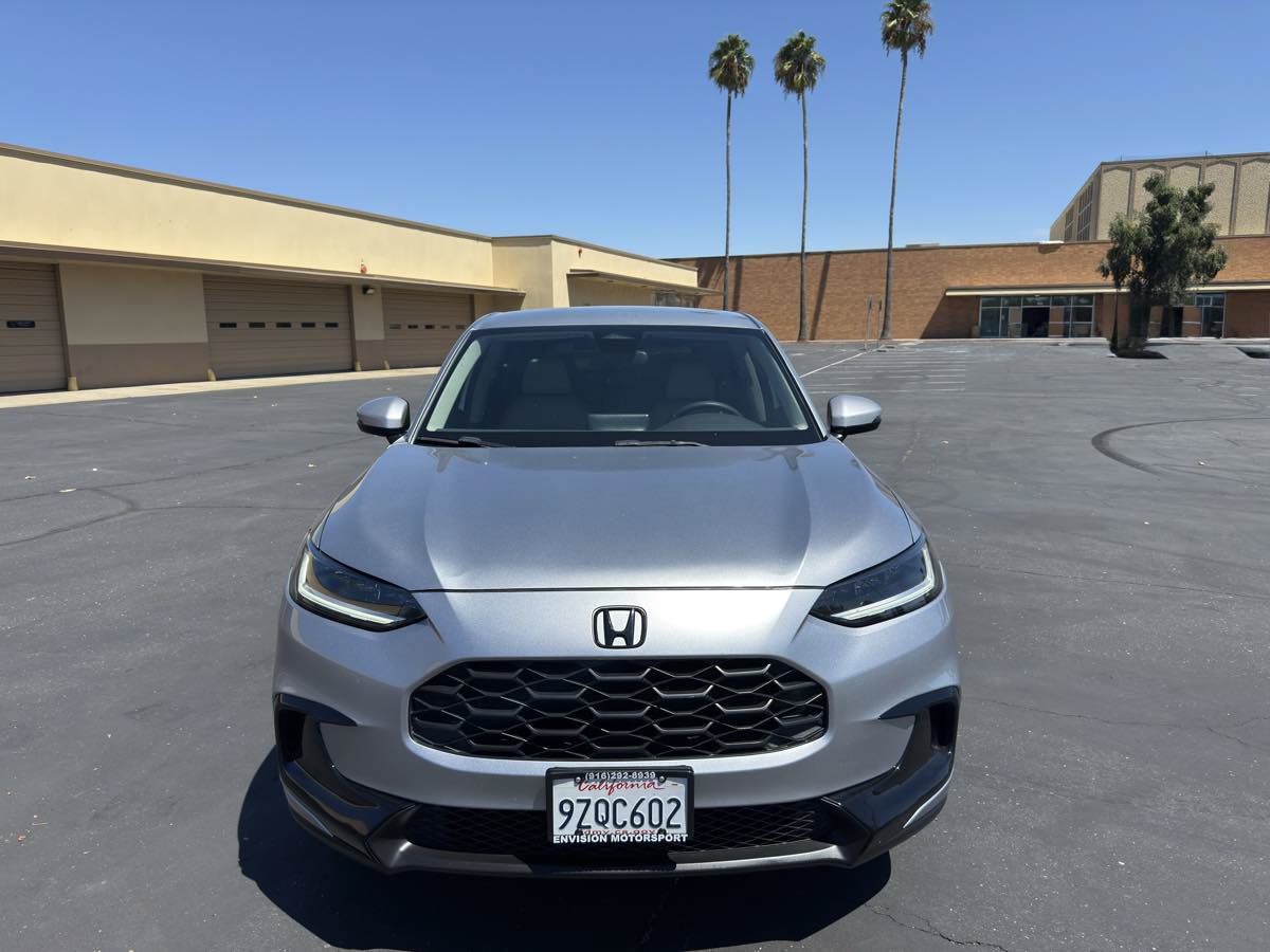 Used 2024 Honda HR-V LX image 2