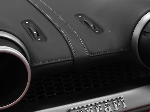 Certified 2019 Ferrari Portofino RWD image 66