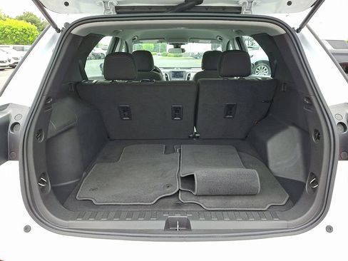 Certified 2023 Chevrolet Equinox LS FWD image 29