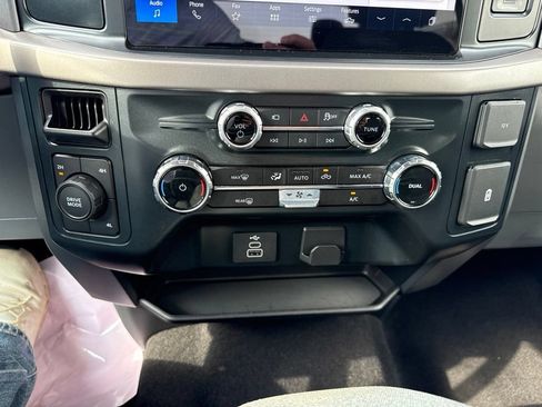 Used 2025 Ford F150 XLT w/ Equipment Group 301A Standard AWD/4WD image 23