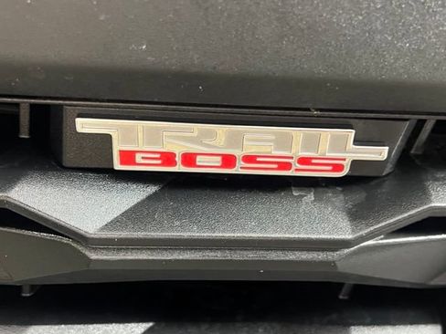 Used 2023 Chevrolet Colorado Trail Boss AWD/4WD image 2