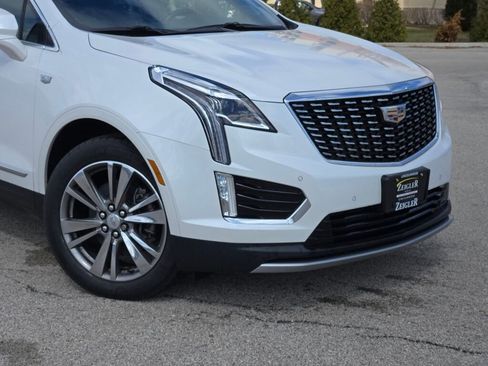 Used 2021 Cadillac XT5 Premium Luxury image 2