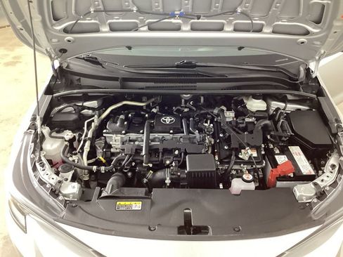 Used 2025 Toyota Corolla LE FWD image 38