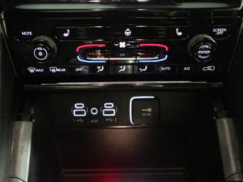 Used 2025 Jeep Grand Cherokee L Limited w/ Trailer Tow Package image 28