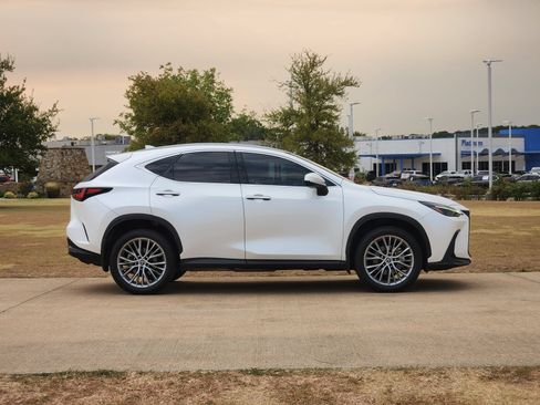 Used 2023 Lexus NX 350h AWD w/ Towing Package (2000 Lbs) image 7