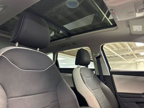 New 2026 Volkswagen Taos SE AWD/4WD image 16