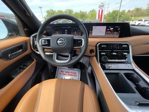 New 2025 Nissan Armada SL w/ Convenience Package image 24