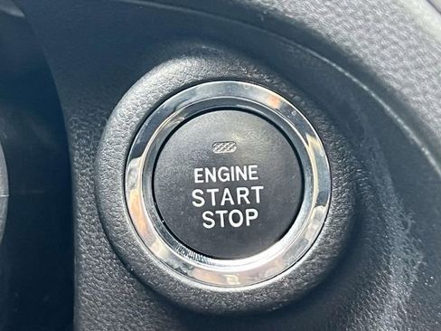 Used 2023 Subaru Crosstrek 2.0i Premium image 32