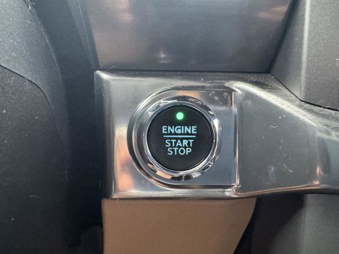 Used 2021 Ford F150 Lariat image 18