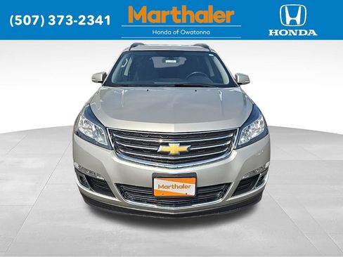 Used 2017 Chevrolet Traverse LT FWD image 8