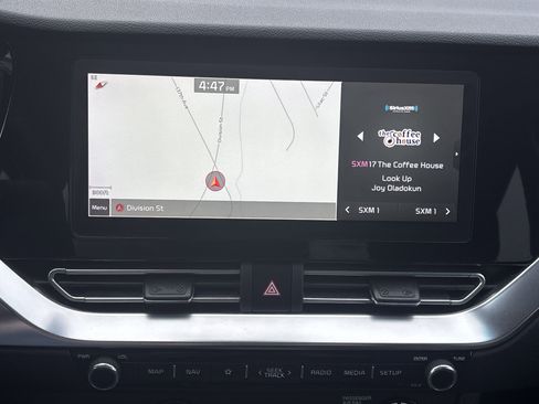 Used 2022 Kia Niro EX w/ Cold Weather Package image 24