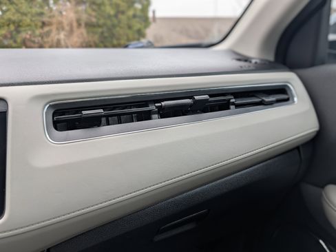 Used 2022 Honda HR-V EX image 15