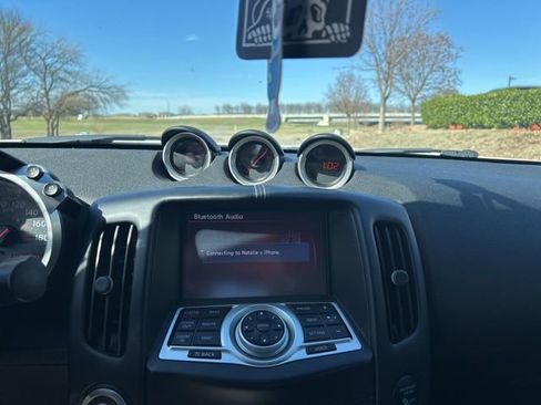 Used 2014 Nissan 370Z Touring w/ Sport Package image 16