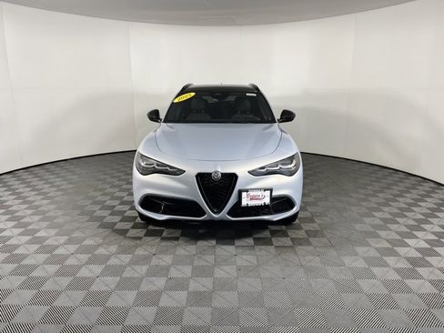 Used 2025 Alfa Romeo Stelvio Sprint w/ Convenience Package image 2
