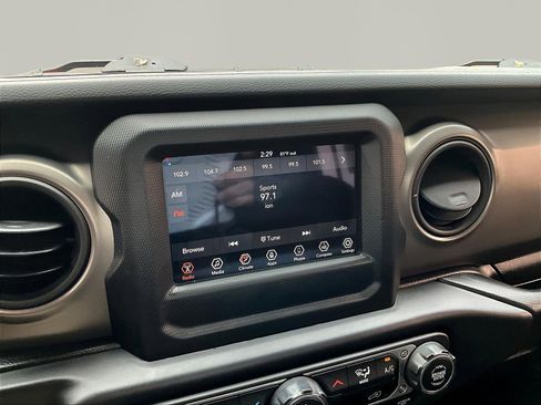 Used 2022 Jeep Wrangler Unlimited Sport AWD/4WD image 14