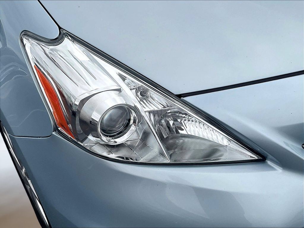 Used 2013 Toyota Prius V Three FWD image 30